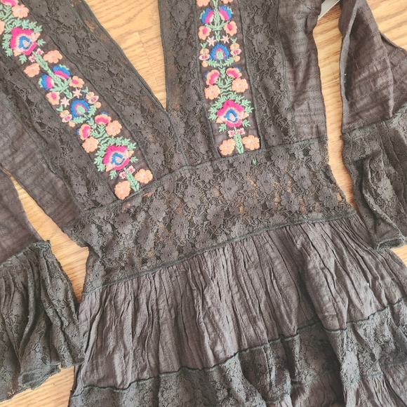 NWT Free People One Antiquity Lace Contrast Mini Dress, Size 6 - Picture 2 of 16